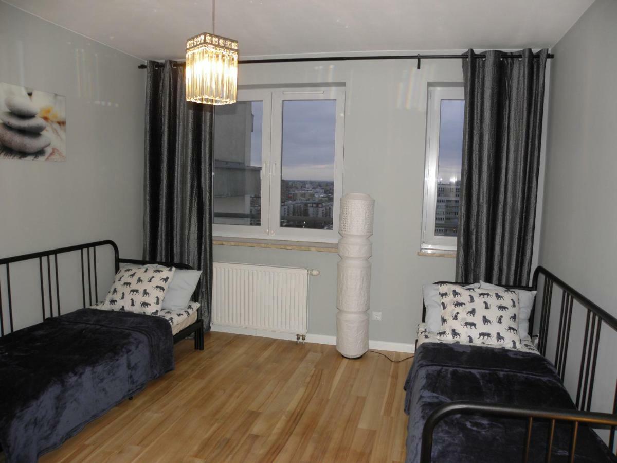 Apartment Apartament Kwiatkowskiego Warsaw