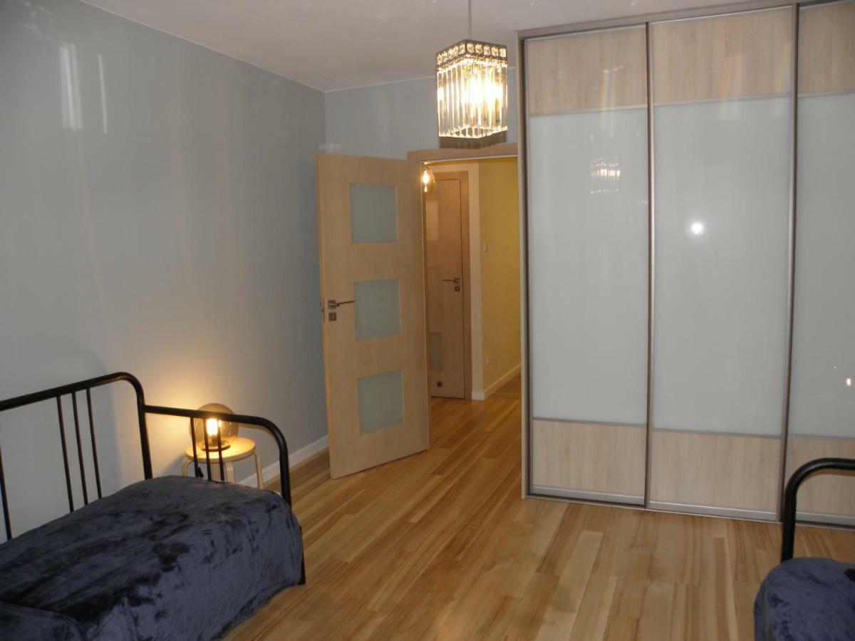 Apartamento Apartament Kwiatkowskiego Varsóvia