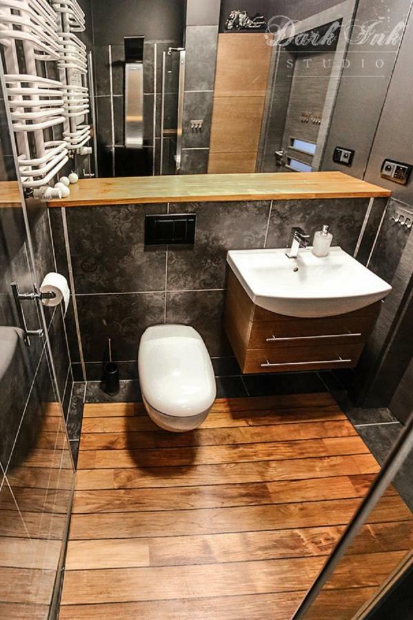 Apartment Business Europa22 Airport Lotnisko Premium Wysoka Jakosc Quality Otwarty Dla Gosci Biznesowych Niemasowosc Izolatorium Bon Turystyczny Sterylne Warunki Kwarantanna Badz Biurowa Praca Zdalna