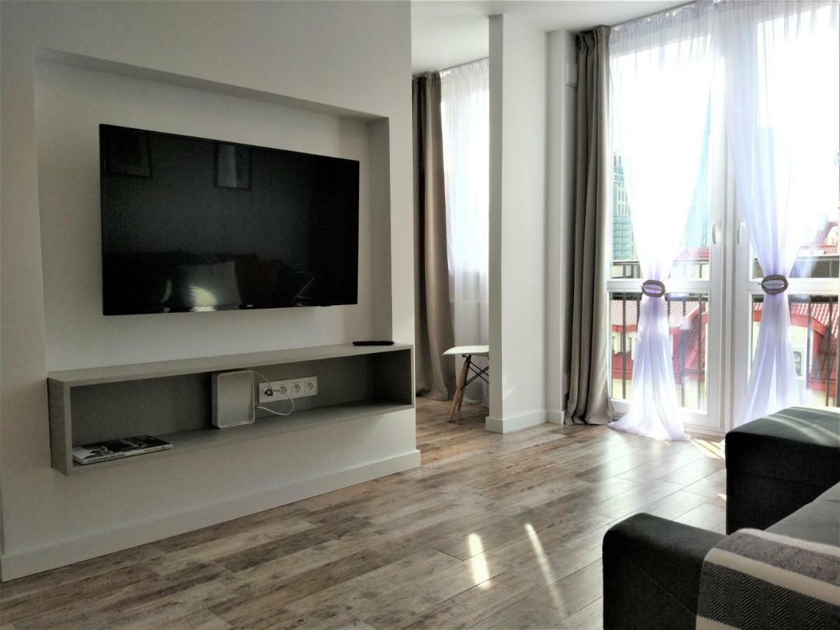 Apartament Warsawskyline - żelazna Center
