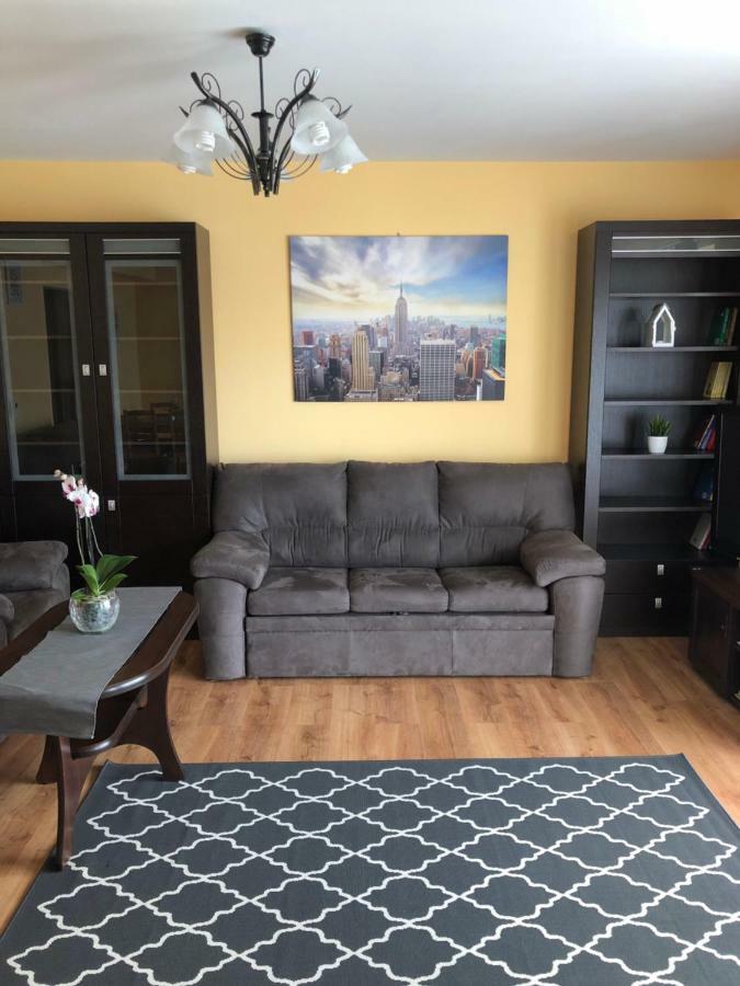 Warszawa, 2 Pokoje, Balkon, Blisko Centrum Onkologii, Novum, Wifi Apartment