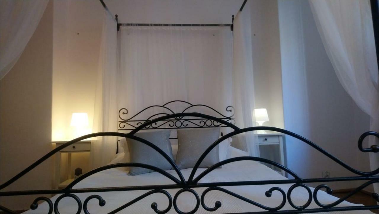 Homestay Warszawa, Centrum, Wiejska 15, Kamienica *
