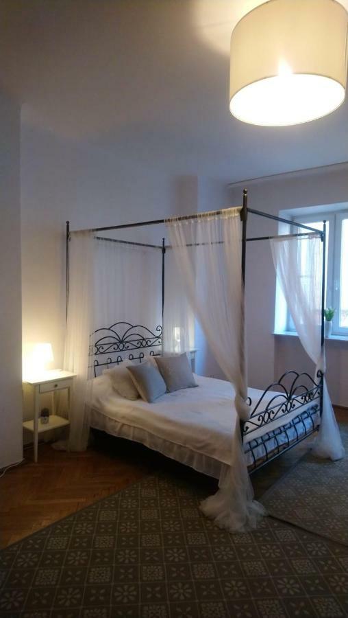 Homestay Warszawa, Centrum, Wiejska 15, Kamienica *