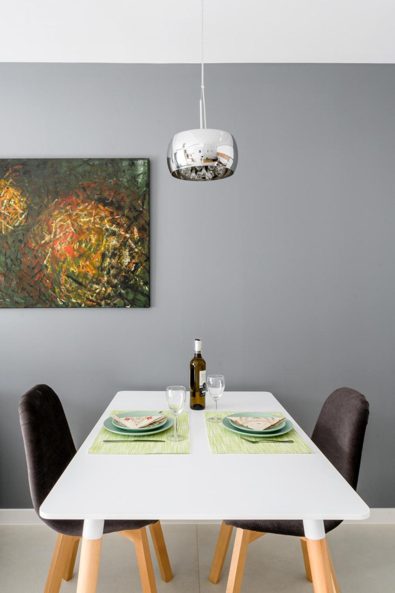 M&r Apartament: Airport-adjacent Business With Self Check-in Apartment Warsaw