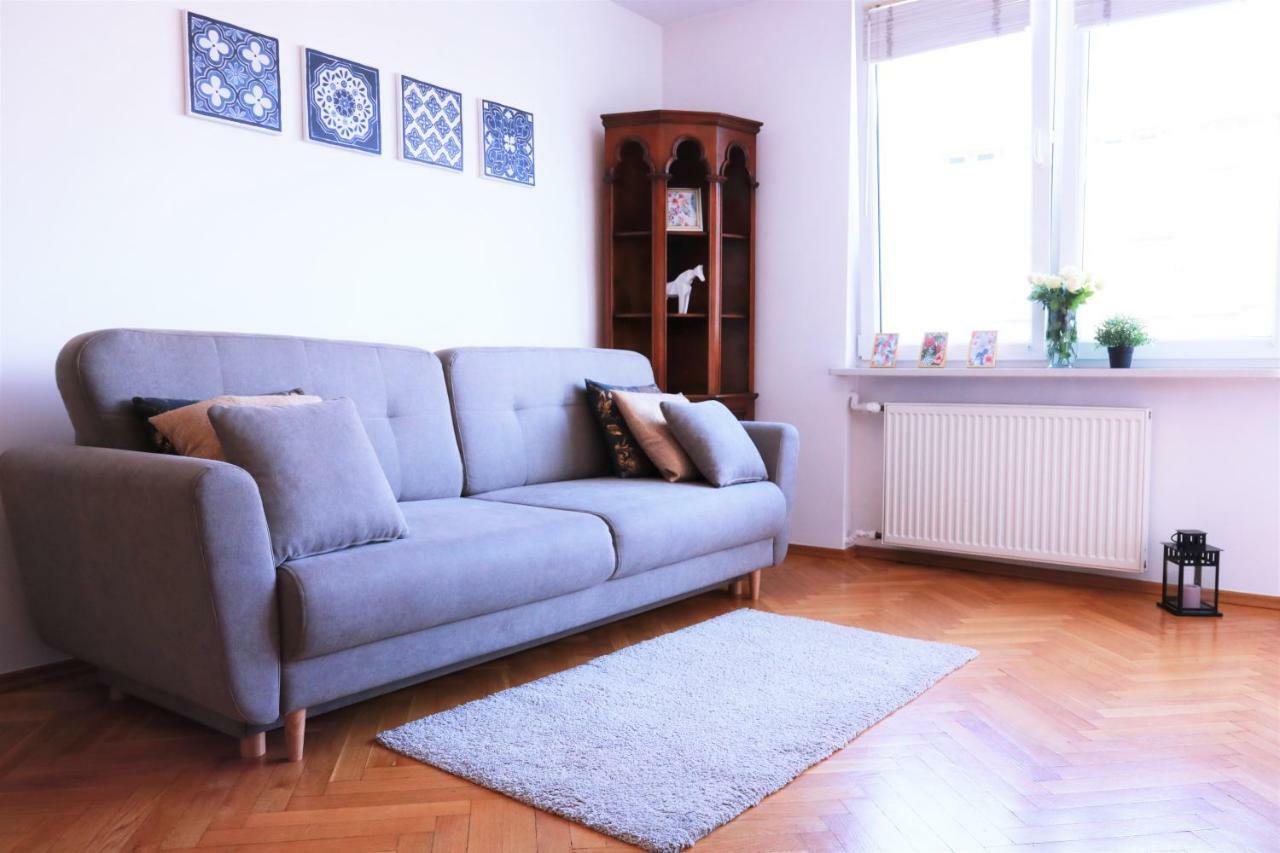 Cozy And Great Location By Cooee Apartment