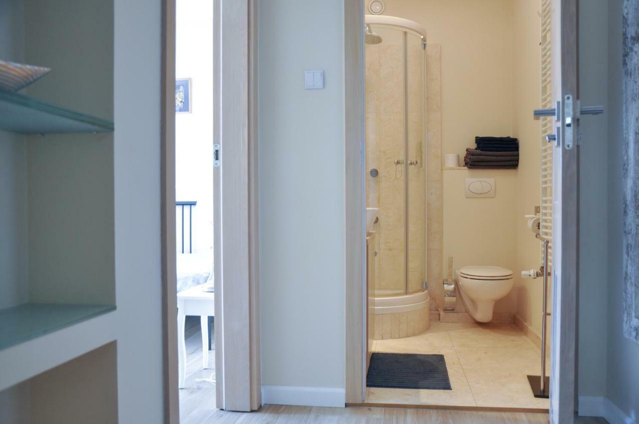 Apartamento Apartament Kwiatkowskiego Varsóvia