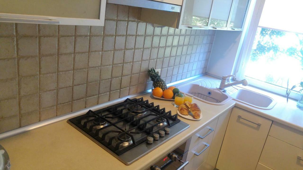 Rent0nline Hoza Center Metro Apartamento Varsóvia