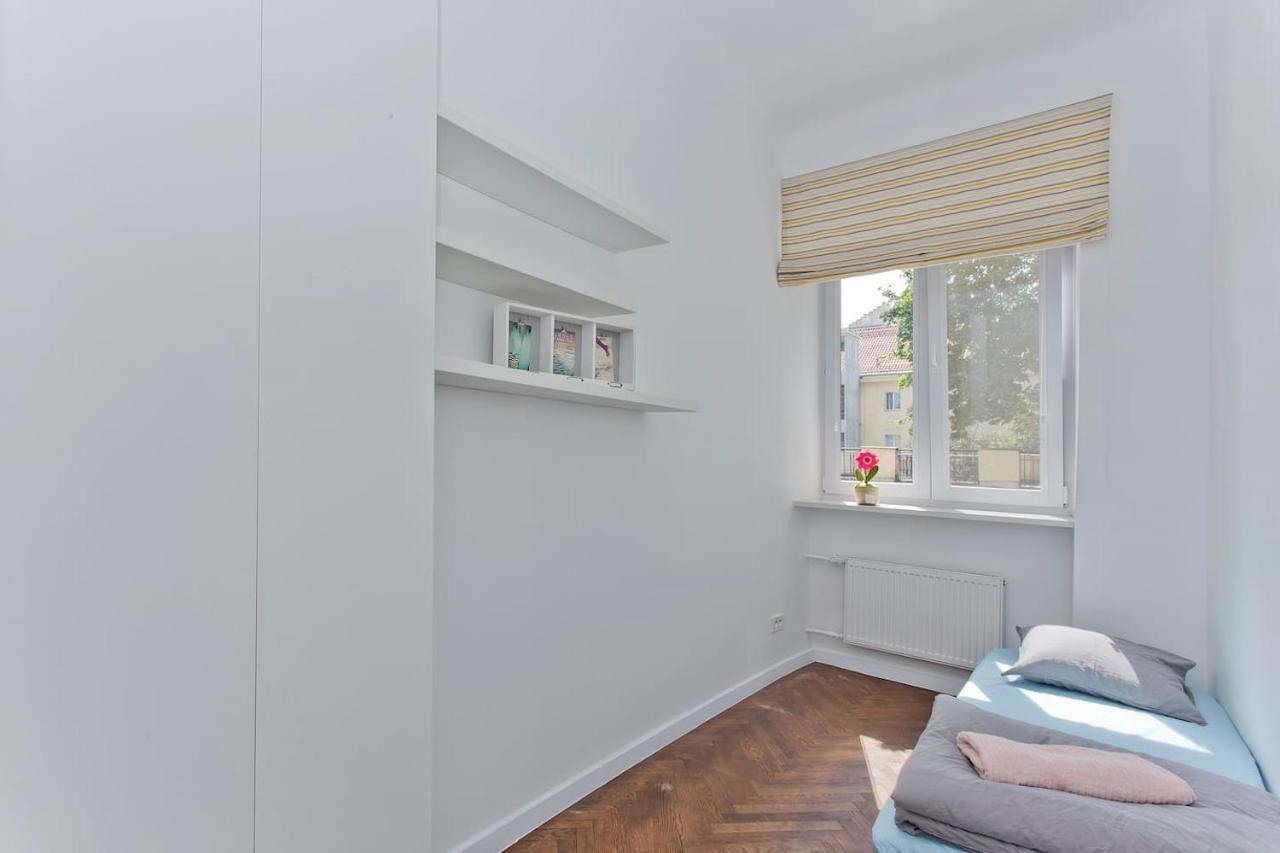 Luxury And Comfortable- Golden Apartments- Royal Street *
