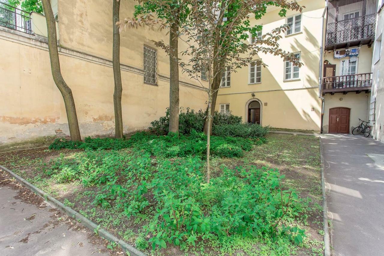 Apartment Luxury And Comfortable- Golden Apartments- Royal Street *