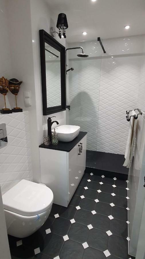 Apartament Twarda Căn hộ *