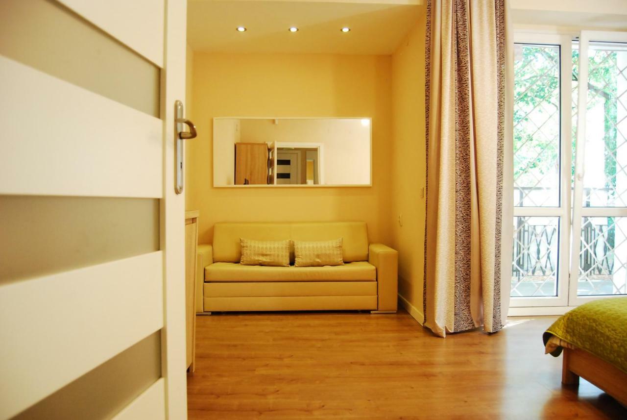Apartment Sielce Warschau