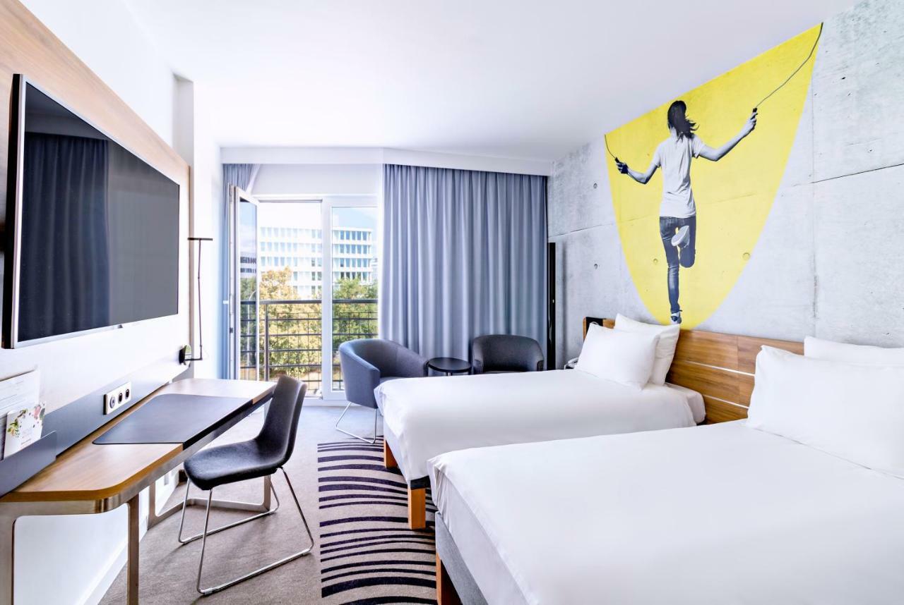 Novotel Airport Hotel 4*