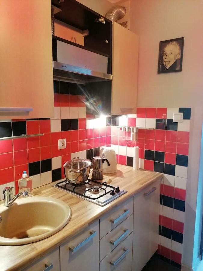 Sunny And Lovely Apartment. Near Chopin Airport! Căn hộ