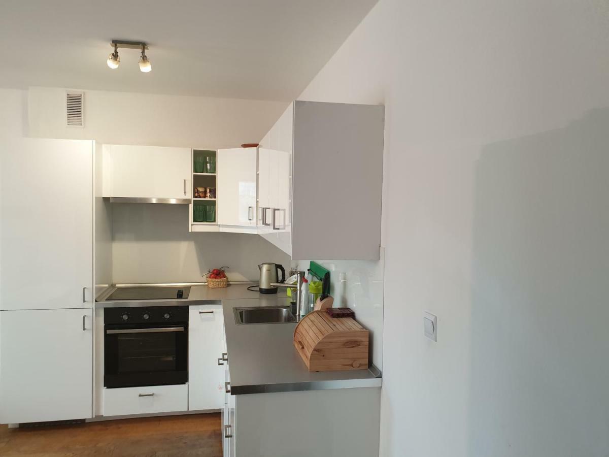 Rondo Wiatraczna 10 Min To City Center 7 Min To River Apartment