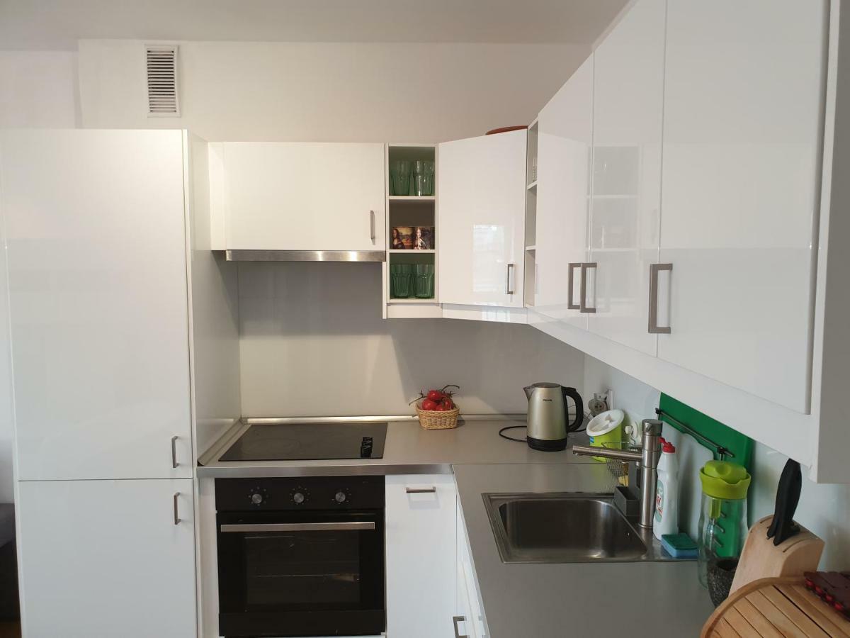 Rondo Wiatraczna 10 Min To City Center 7 Min To River Apartment *