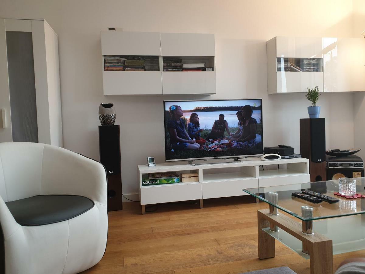 Apartment Rondo Wiatraczna 10 Min To City Center 7 Min To River