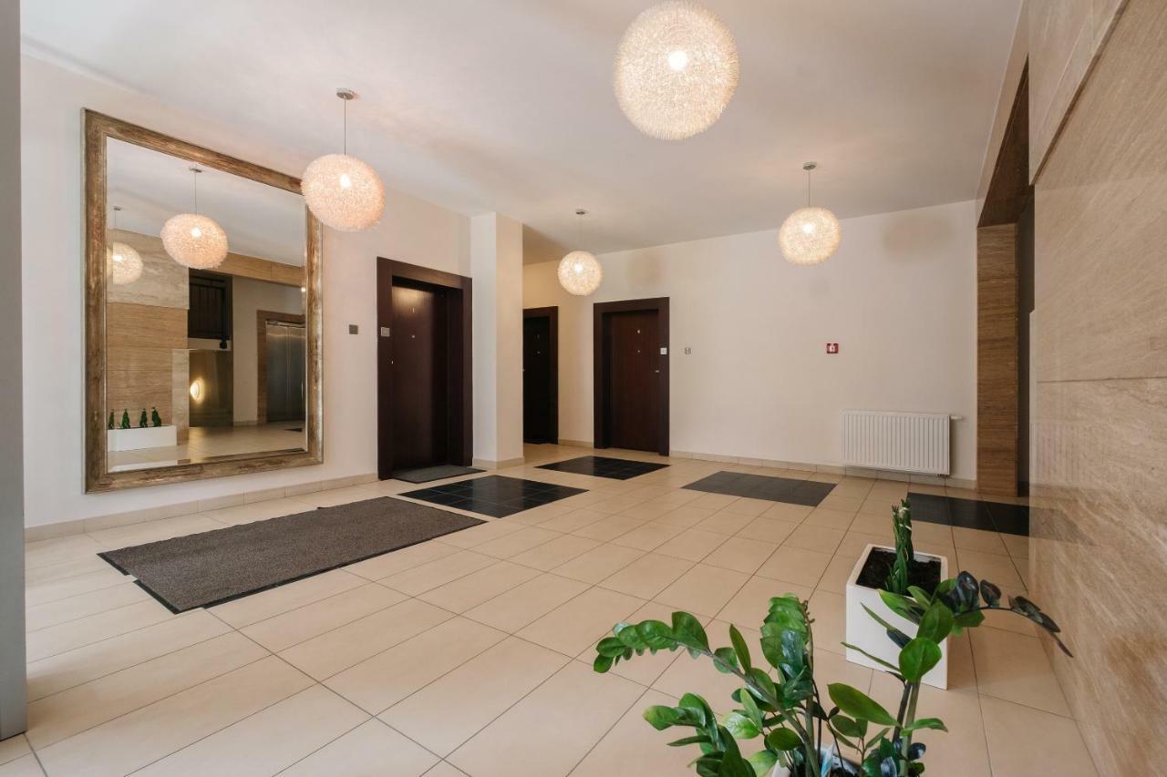 Apartament Modern Across The Ponds Warszawa