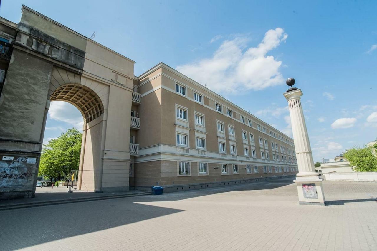 In Perfect Location - Metro Ratusz Arsenal Warsaw