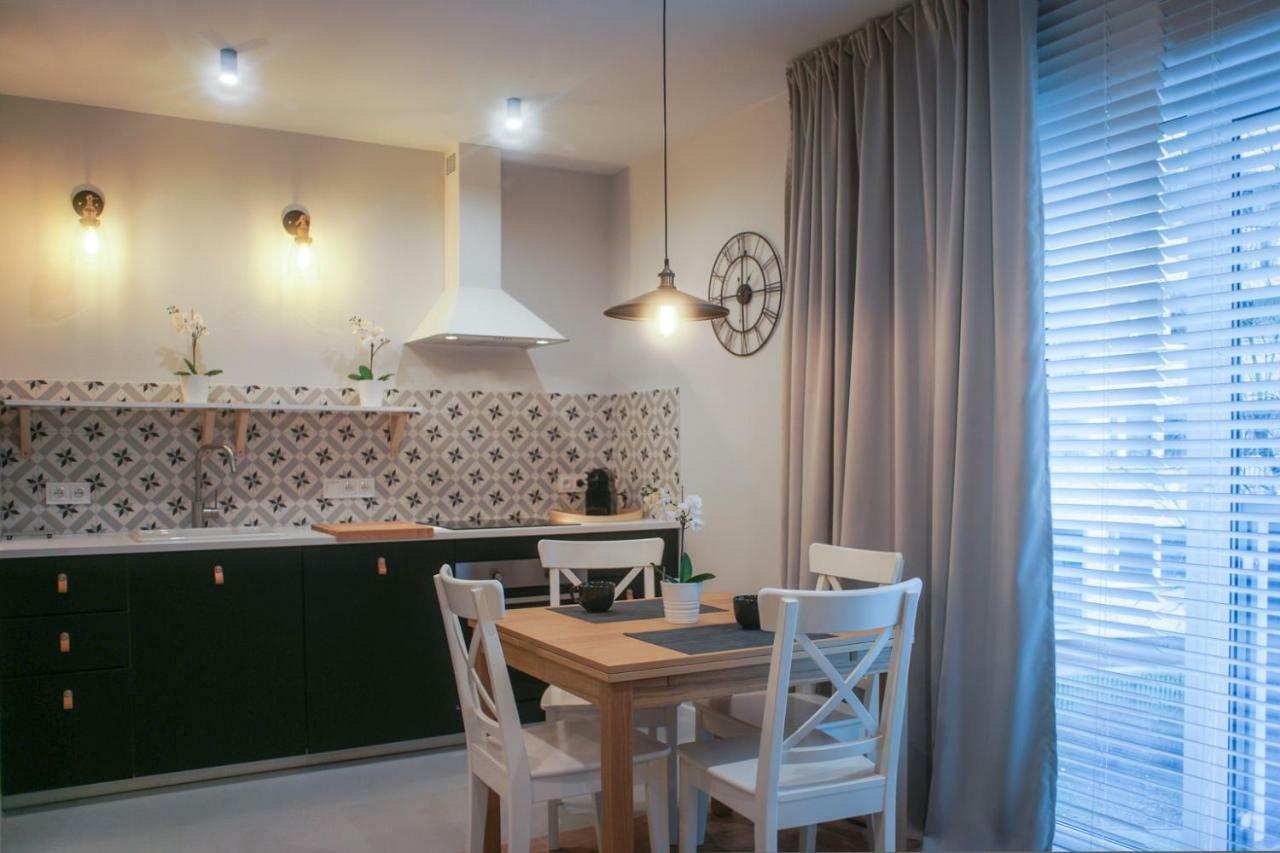 Barson Apartment *
