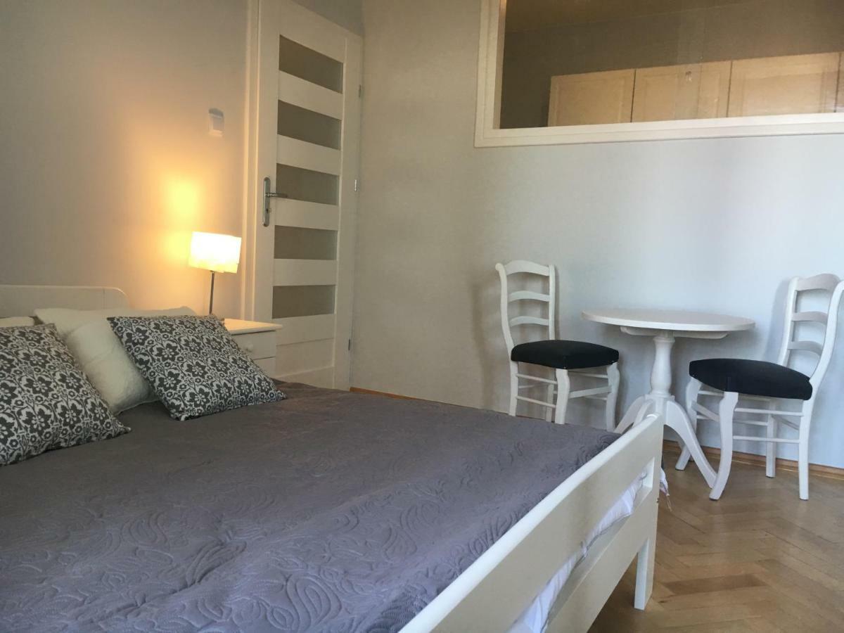 Apartament Krzywe Kolo *