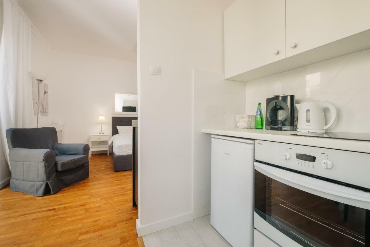 Plac Konstytucji Apartment *
