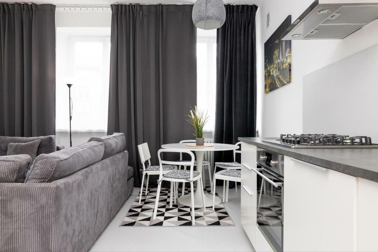 Apartment Centre