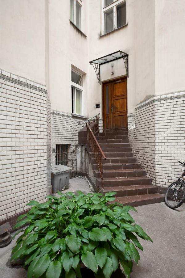 Center By Renters