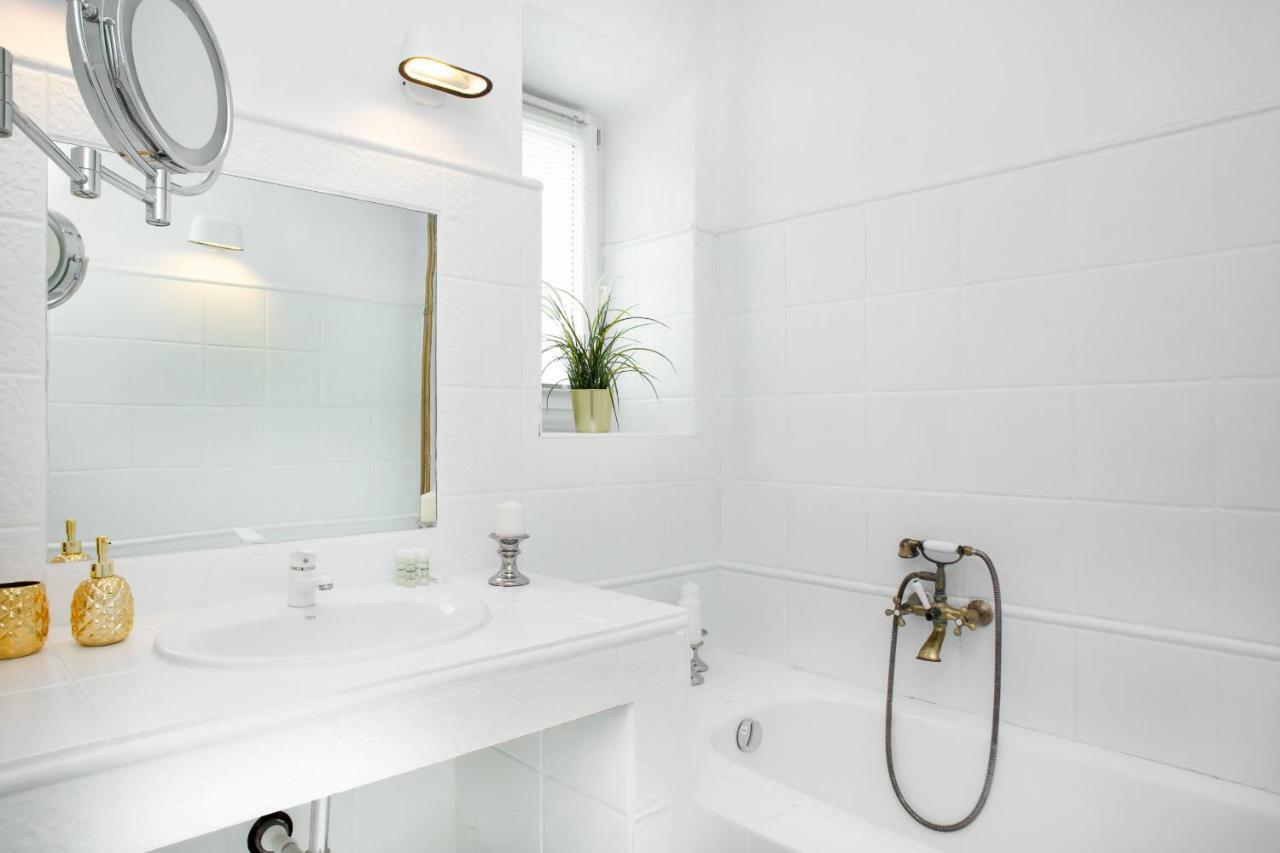 Center By Renters * Warschau
