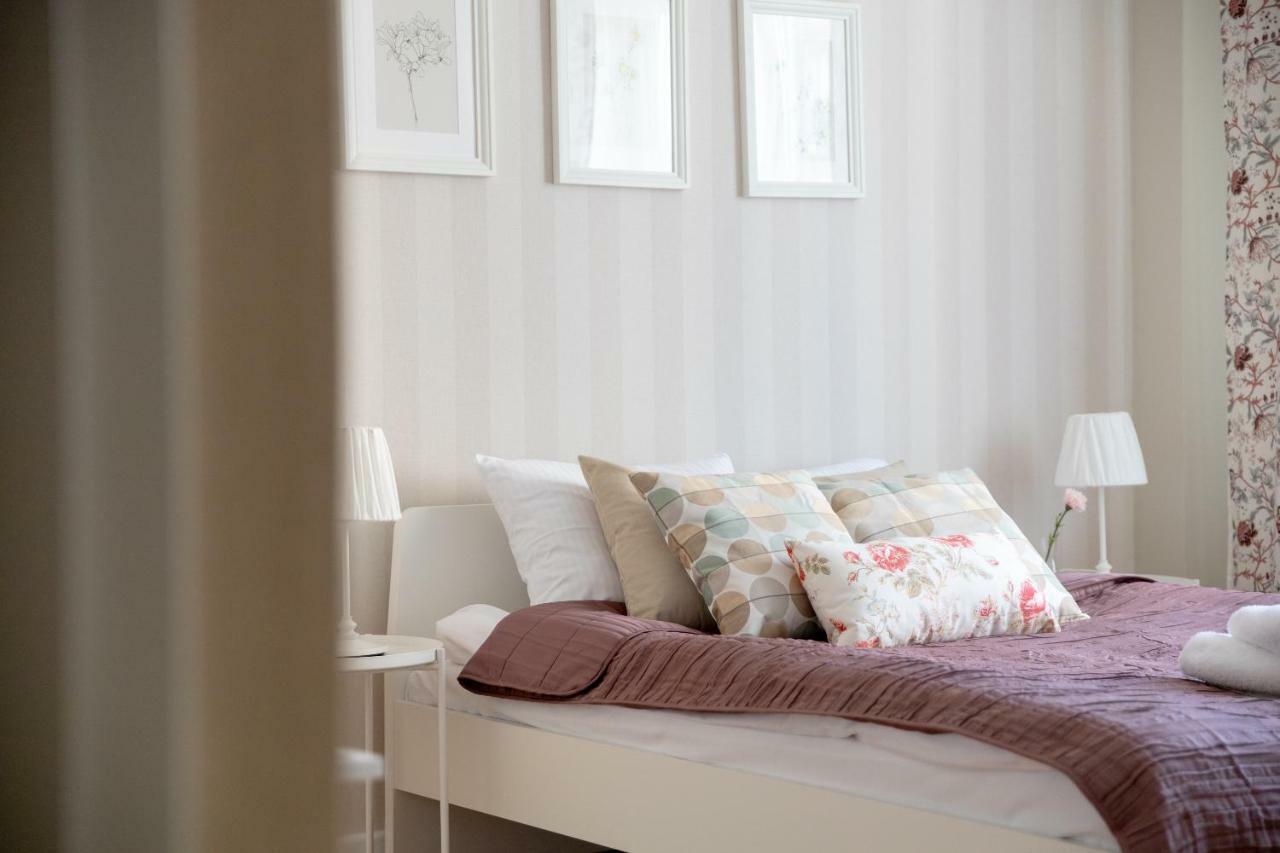 Chmielna Apartment
