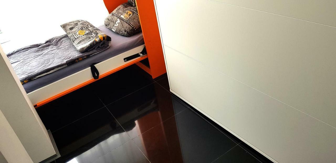 Walk Distance To Mokotow Business Park Apartment *