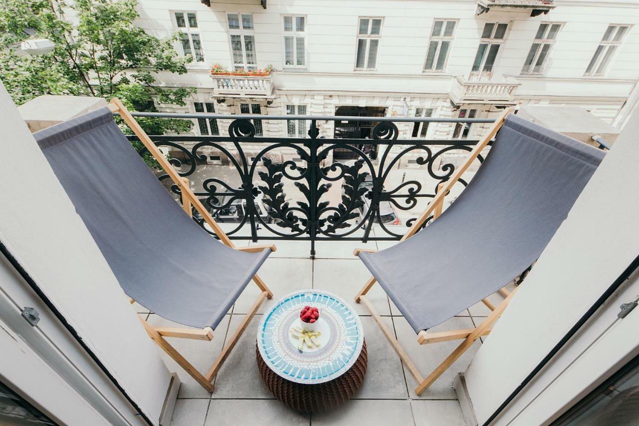 Apartment Oomph Warsaw Central Elegant Apartment Warsaw