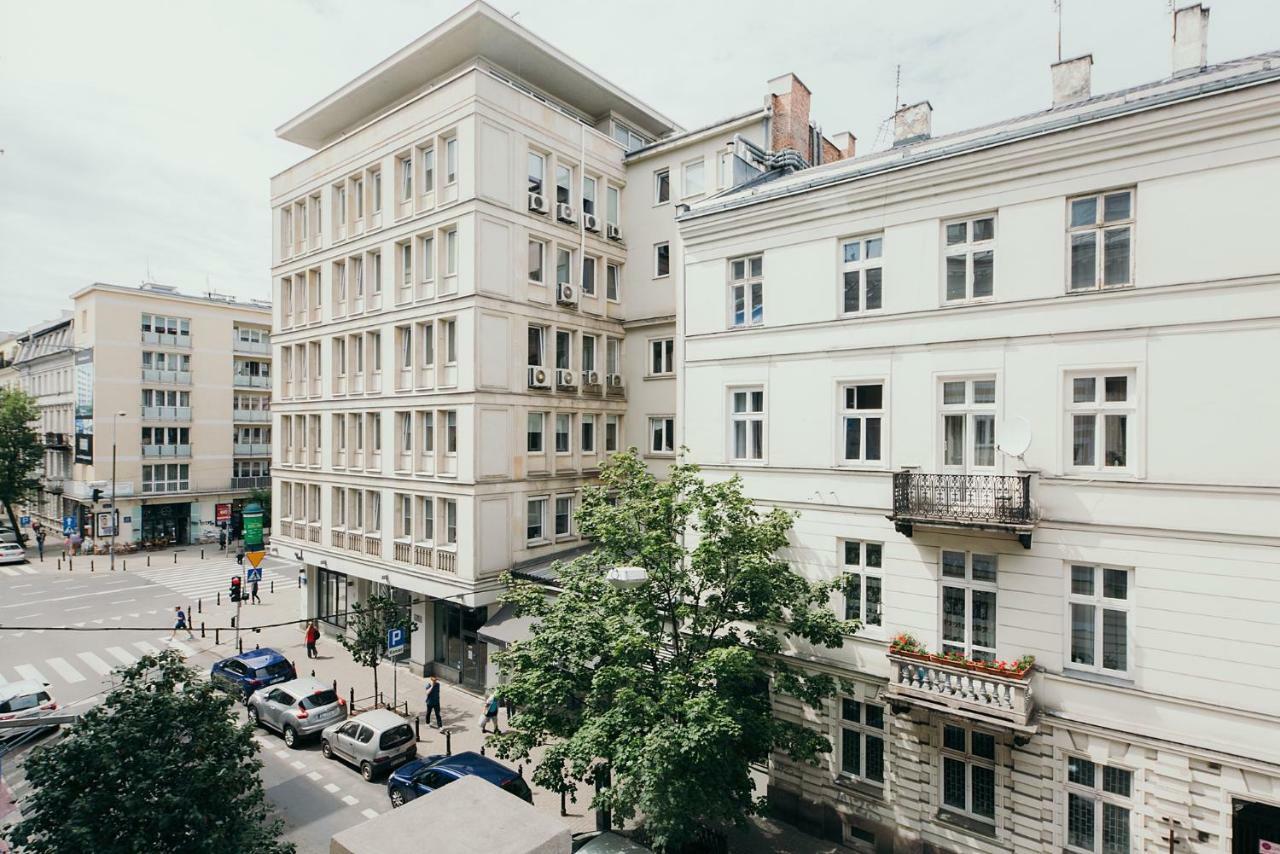 Oomph Warsaw Central Elegant Apartment