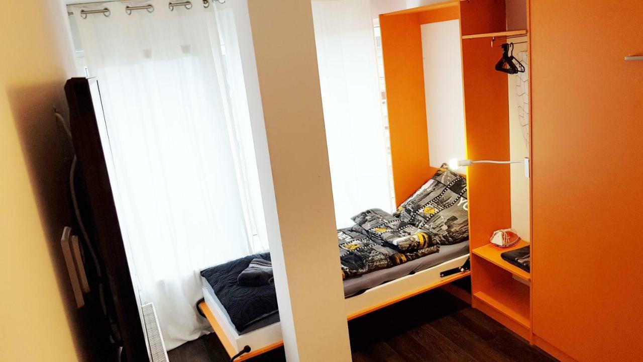 Walk Distance To Mokotow Business Park Apartment *