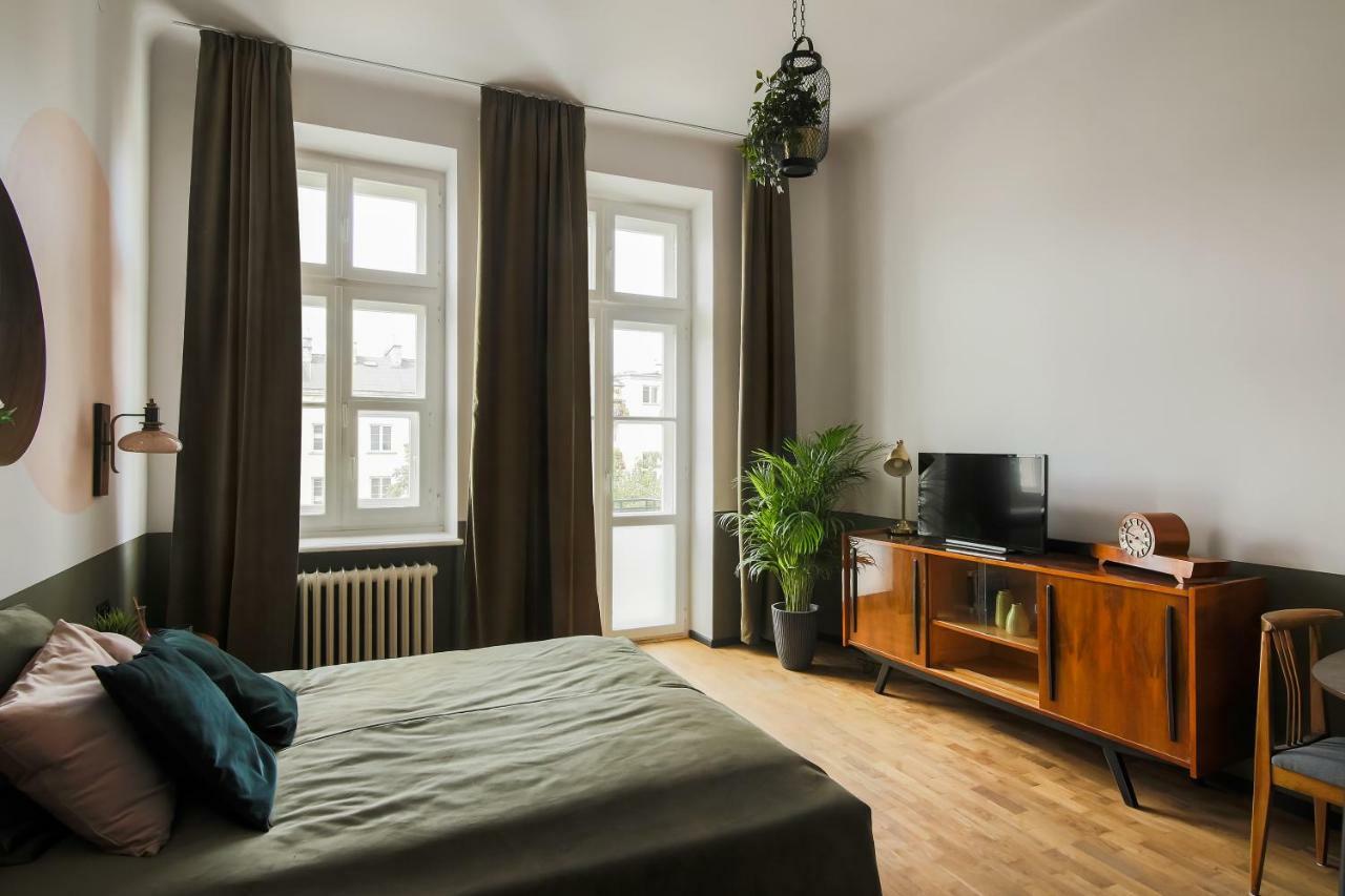 Nowy Swiat 28 Warsaw