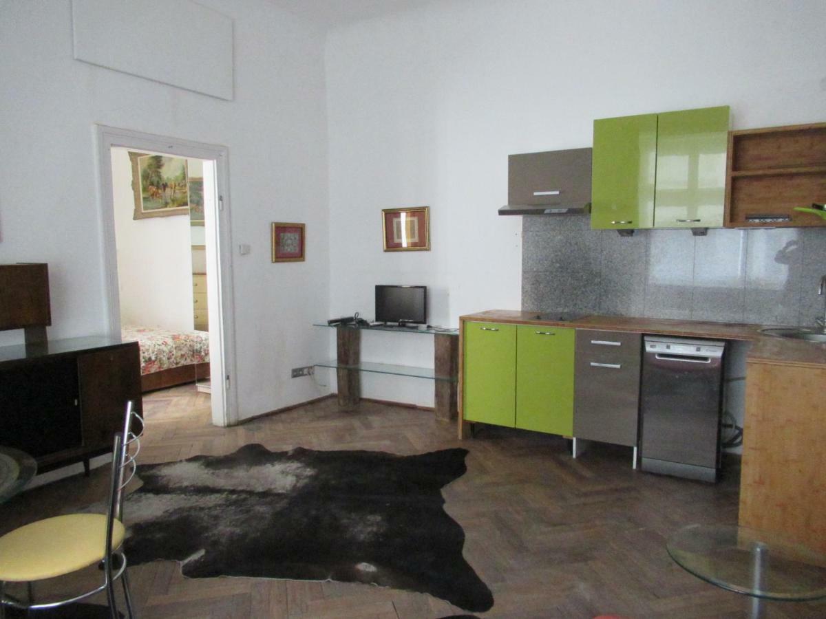 Bagatela 14 * Warsaw
