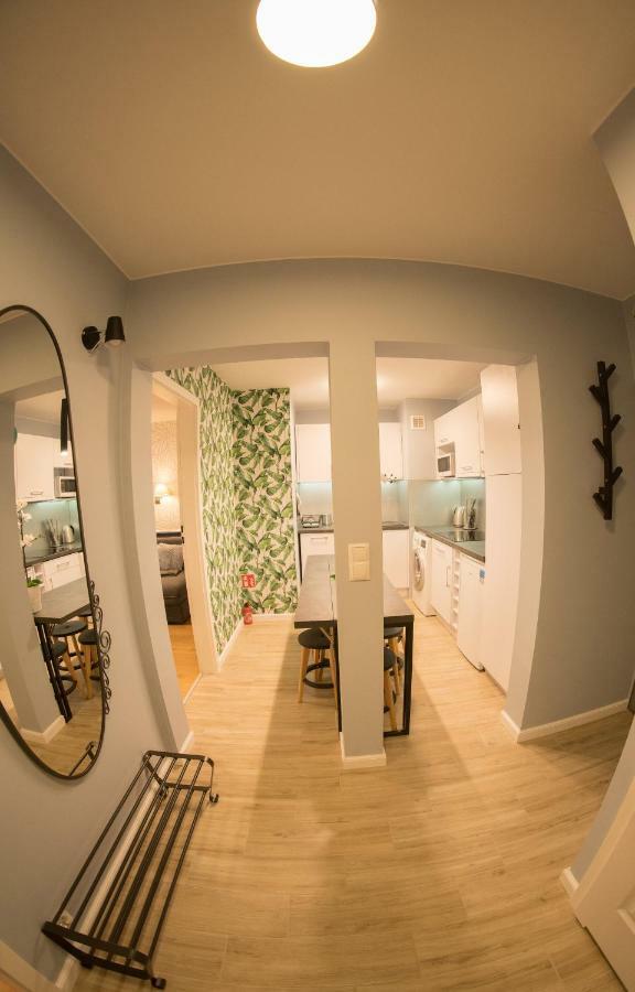 Apartament Grzybowska 9 *