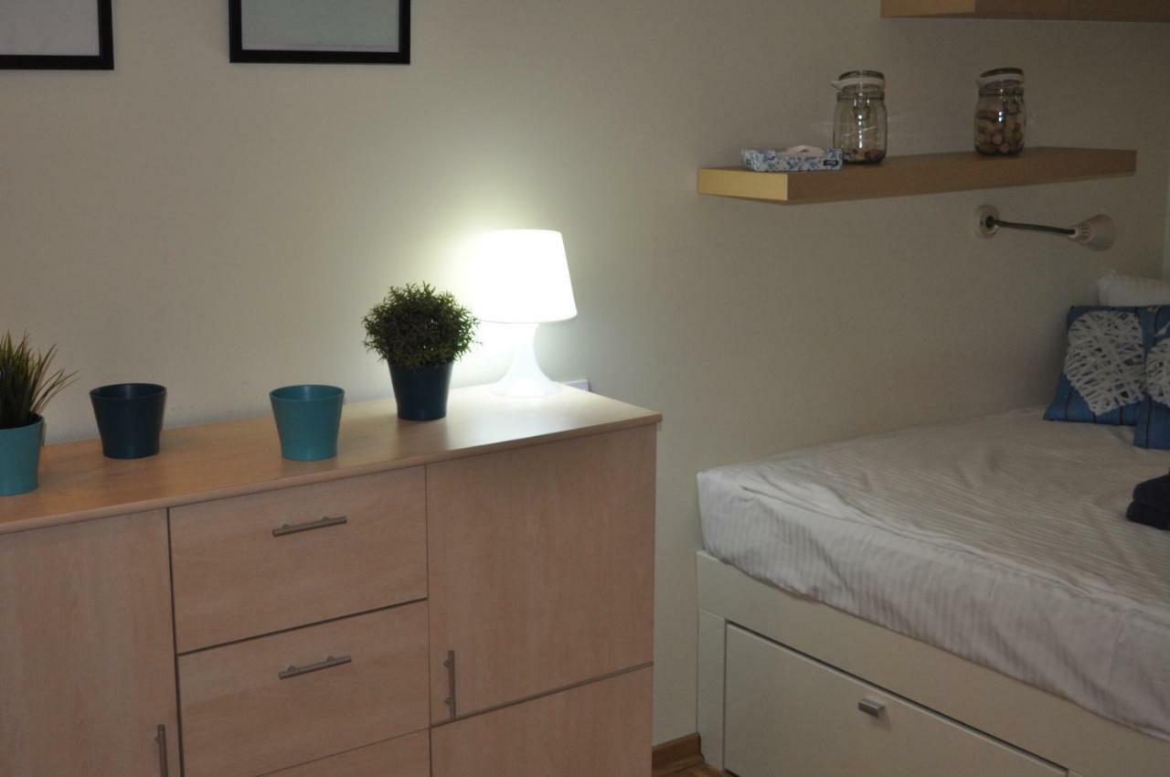 Blue Book Grzybowska Apartment *