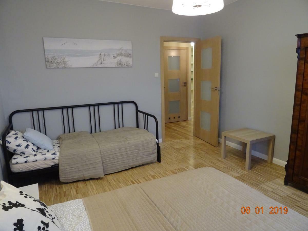 Apartament Kwiatkowskiego Apartment Warsaw