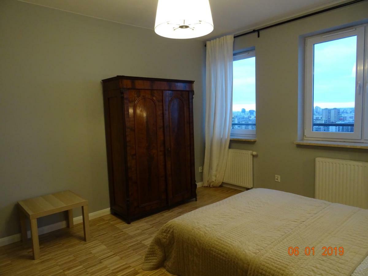 Apartamento Apartament Kwiatkowskiego Varsóvia