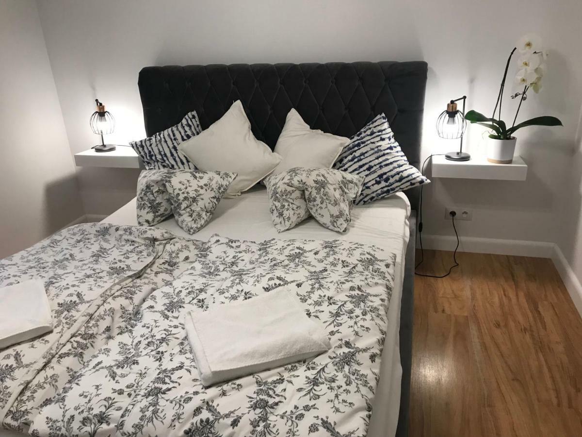 Apartment Stare Miasto Swietojerska 12 *
