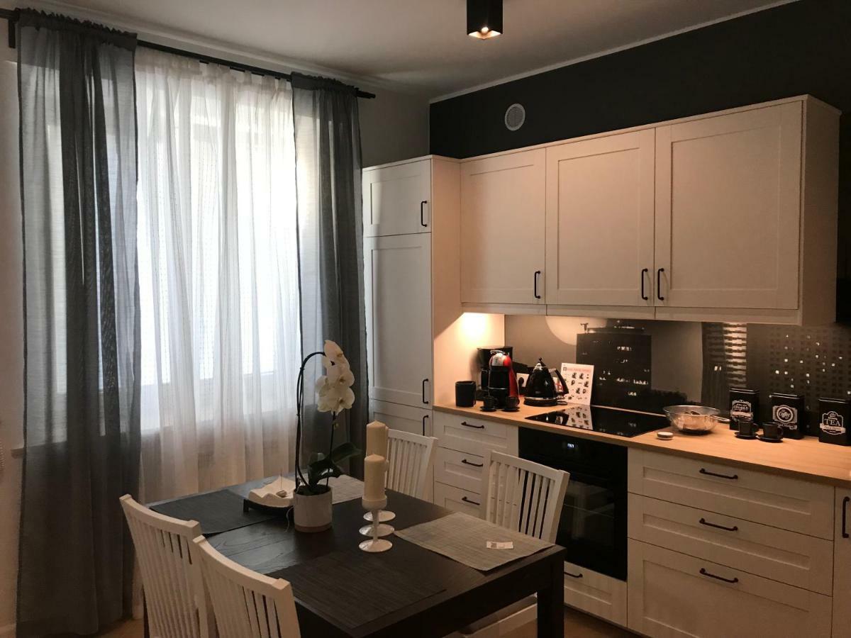 Apartment Stare Miasto Swietojerska 12 Warschau
