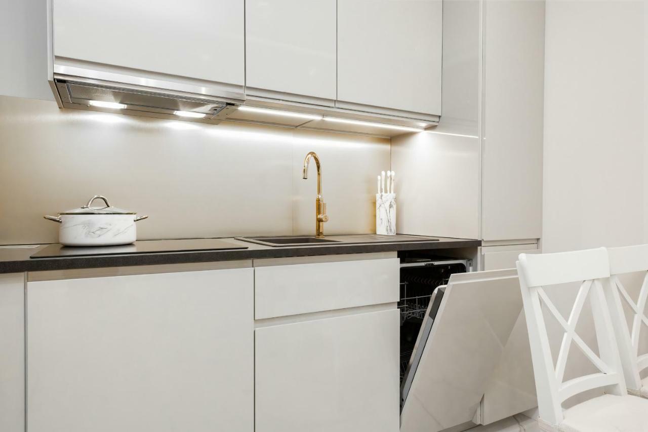 Aura Sky By Renters * Warsaw