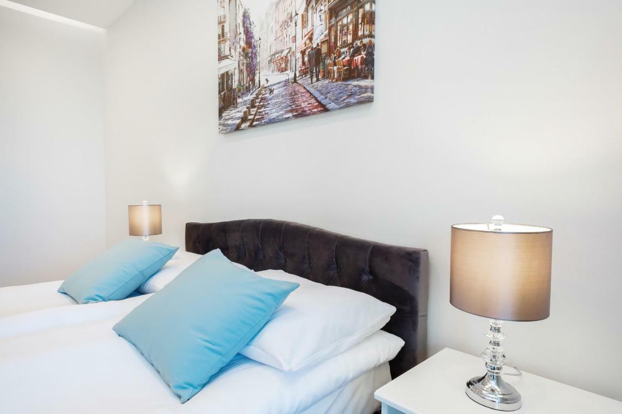 Aura Sky By Renters * Varsóvia