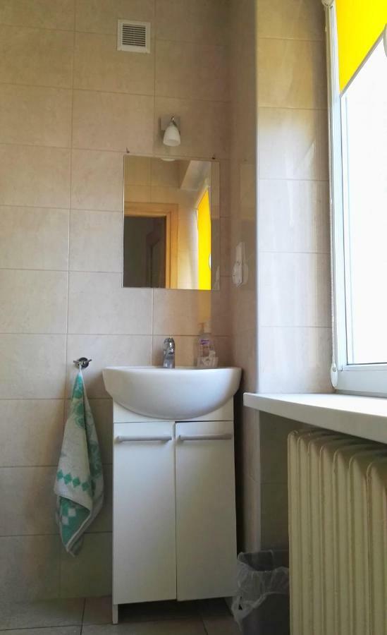 Guest house Stanislawowska 11 4rooms Warsaw