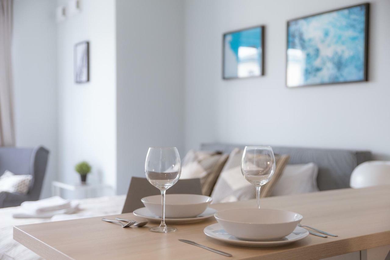 Apartment Jaktorowska Bright Warsaw