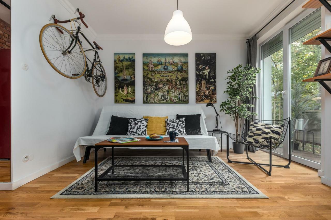 Broniewskiego 15a Apartment