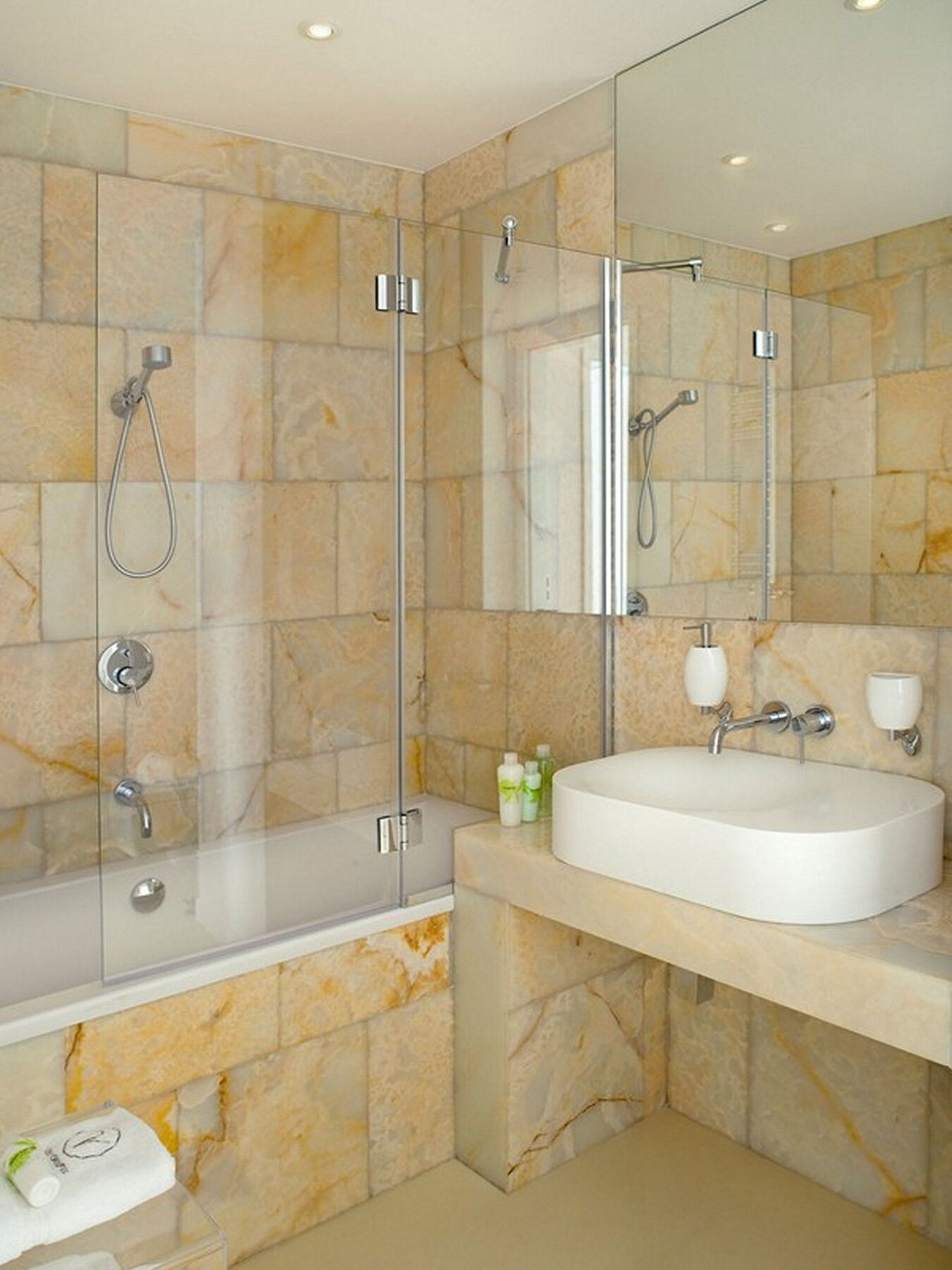 Visionapartments Grzybowska Apartment Warsaw