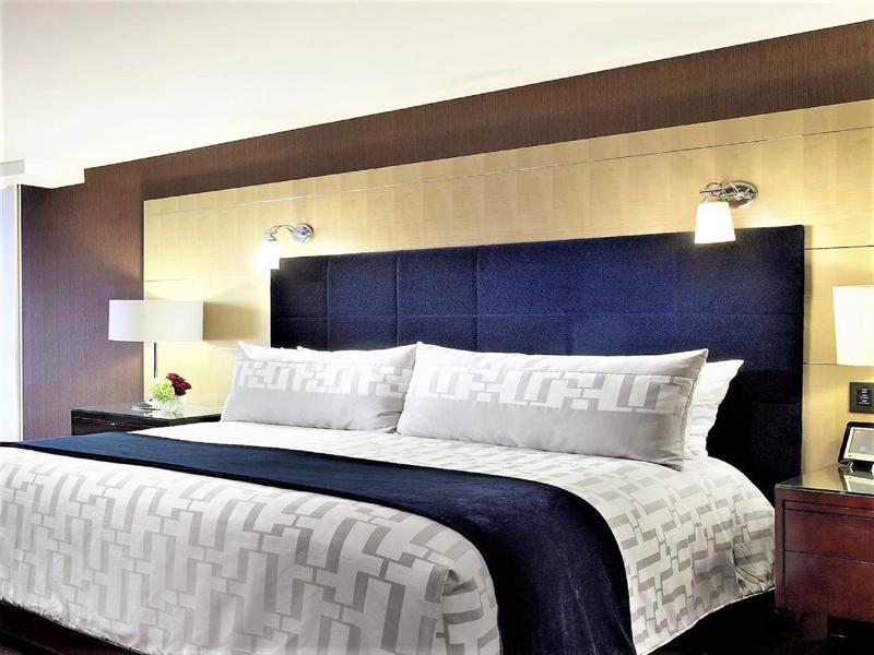 Luxury Collection Mondrian Market Square Apartment Warsaw