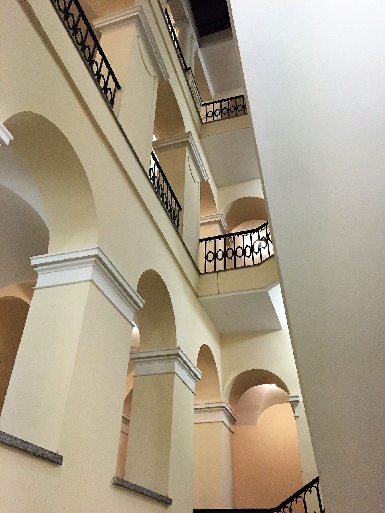 Luxury Collection Mondrian Market Square Apartment Warsaw