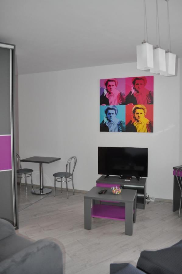 Apartment Pop Art *